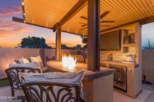 26433 S Saddletree Dr, Sun Lakes, AZ, 85248-7277 | Card Image
