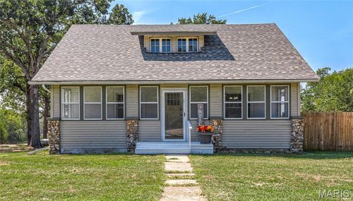 404 S Commercial St, Crocker, MO, 65452-9113 | Card Image