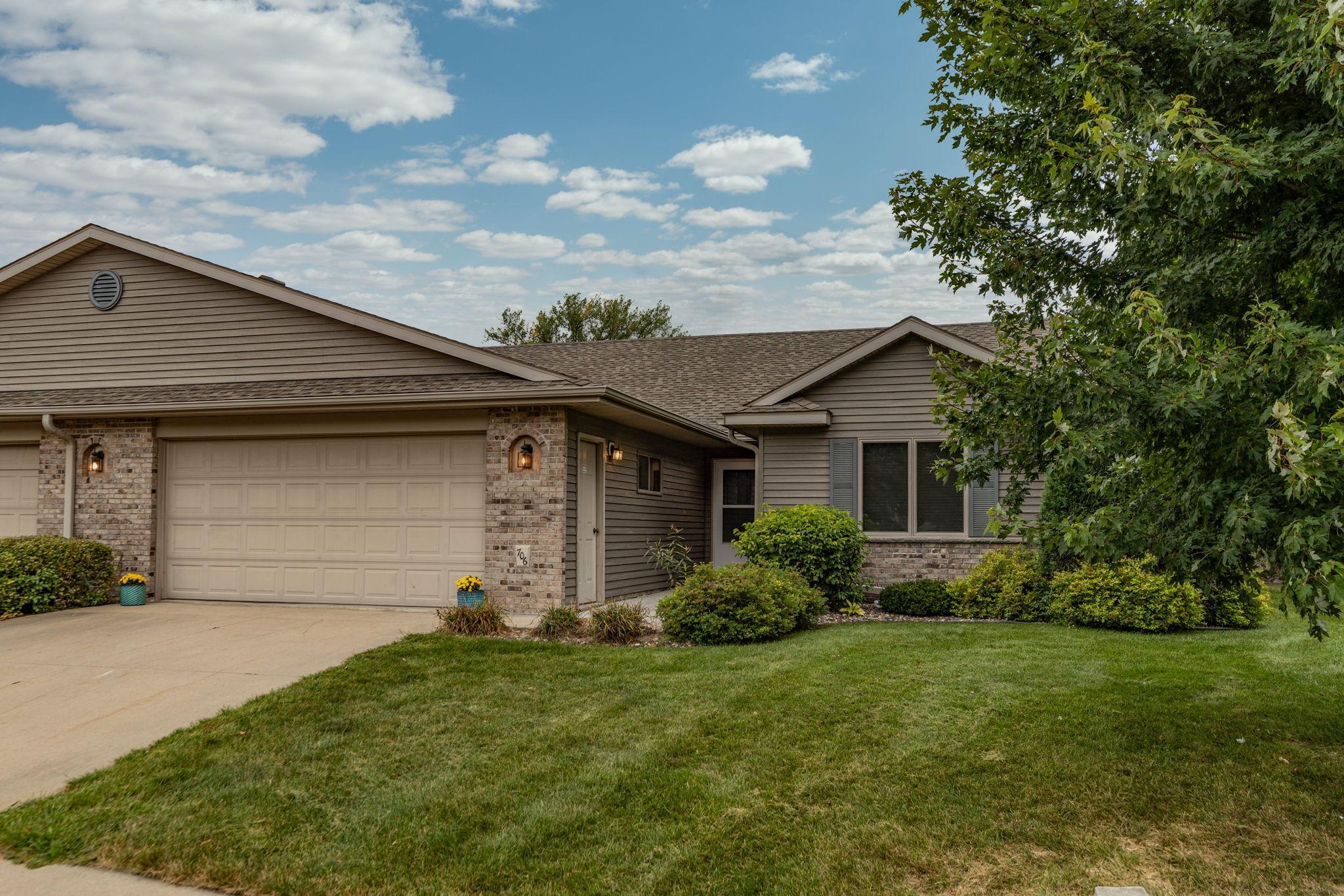 Southern Woods Cir, Rochester, MN 55902