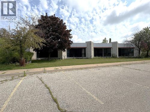 c-3909 Grand Marais Road E, Windsor, ON, N8W1W9 | Card Image