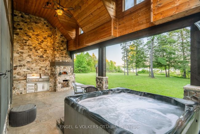 159 Bluff Point Dr, House other with 9 bedrooms, 7 bathrooms and 17 parking in Calabogie ON | Image 22