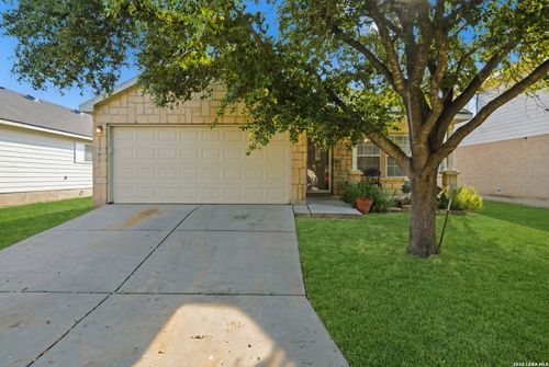 11823 Briarton Pass, San Antonio, TX, 78254-5480 | Card Image