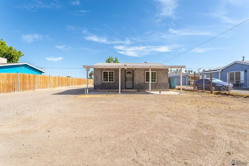 3566 W 5th St, Yuma, AZ, 85364-2514 | Card Image