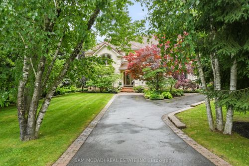 1382 Aldo Dr, Mississauga, ON, L5H3E9 | Card Image