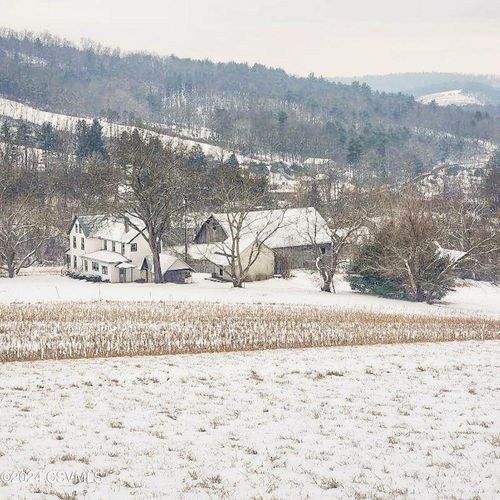 106 Crescent Hill Rd, COGAN STATION, PA, 17728-8962 | Card Image