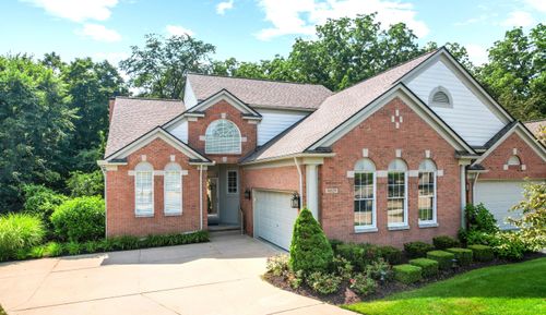 16529 Cottonwood Ct, Northville, MI, 48168-4425 | Card Image