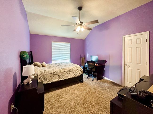 Bedroom with Walk-In Closet | Image 23