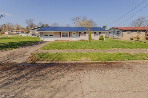 143 Riverview Drive, Marietta, OH, 45750 | Card Image