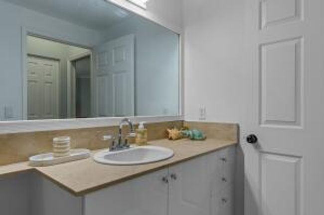 APT-406 - 804 E Windward Way, Condo with 2 bedrooms, 2 bathrooms and null parking in Lantana FL | Image 40