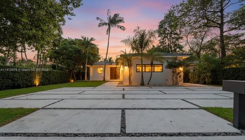 550 S Shore Dr, Miami Beach, FL, 33141-2404 | Card Image