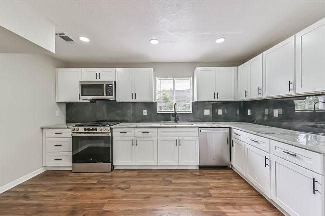 18330 Cape Bahamas Ln, House other with 4 bedrooms, 3 bathrooms and 2 parking in Houston TX | Image 14
