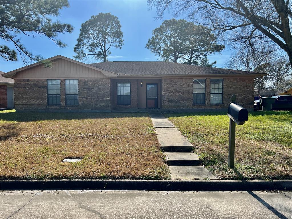 Chimney Rock Ct, Port Arthur, TX 77642