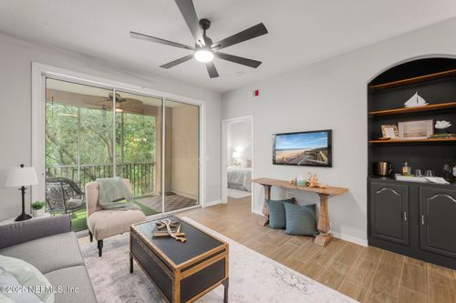 323-8601 Beach Blvd, JACKSONVILLE, FL, 32216-0411 | Card Image