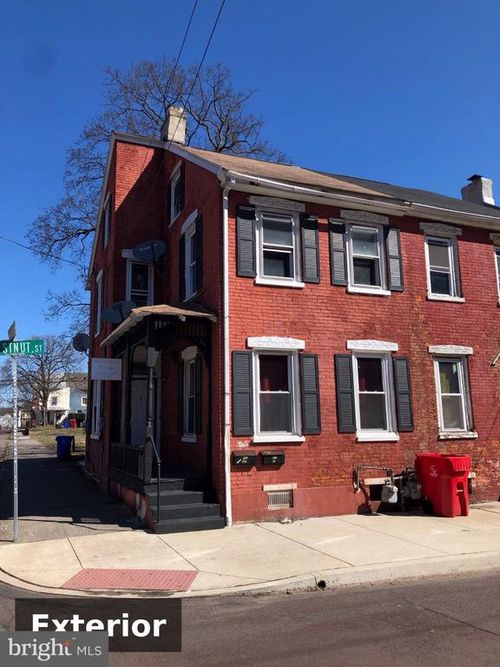 401 Chestnut St, Pottstown, PA, 19464-5603 | Card Image