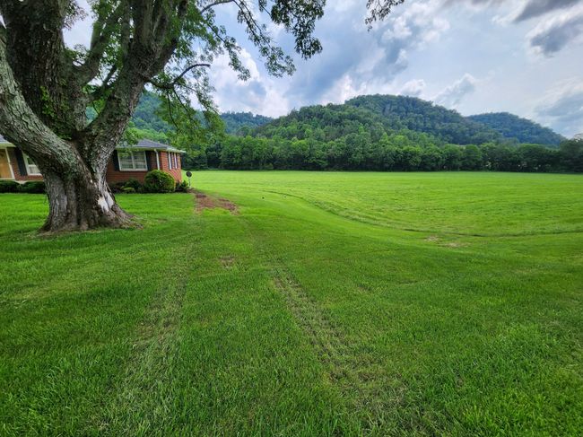 1036 Old Bottom Rd, House other with 3 bedrooms, 2 bathrooms and 4 parking in Lafayette TN | Image 4