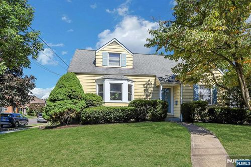 2-01 Morlot Ave, Fair Lawn, NJ, 07410-1413 | Card Image
