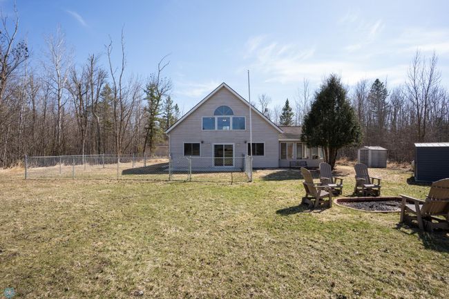 Front of Cabin | Image 6