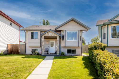 30 Drummond Close, Red Deer, AB, T4R3E1 | Card Image