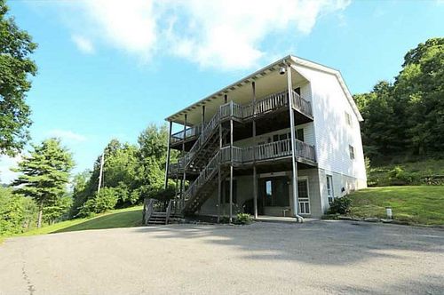 apt-4-363 Perry Hwy, Harmony, PA, 16037-9705 | Card Image