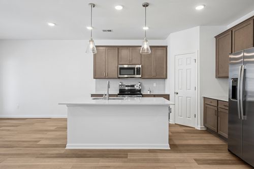j4-2900 Suzanne Landon Dr, Murfreesboro, TN, 37130 | Card Image