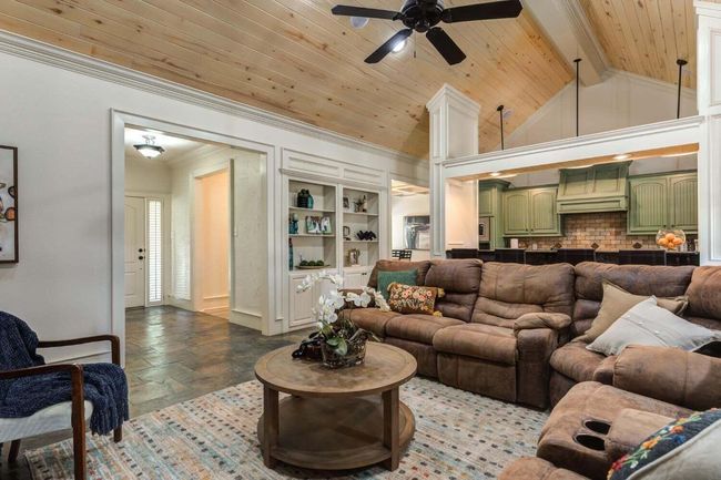 1403 10 Th St, House other with 4 bedrooms, 3 bathrooms and null parking in Shallowater TX | Image 6