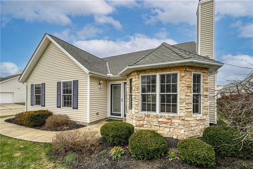 15381 High Pointe Circle, Middlefield, OH, 44062 | Card Image