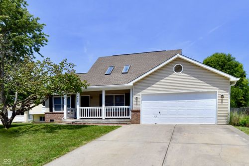1458 Scarlet Ct, Franklin, IN, 46131-8528 | Card Image