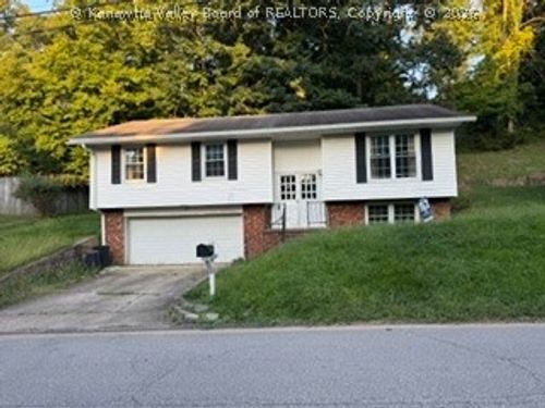 1226 Thomas Rd, South Charleston, WV, 25303-2923 | Card Image