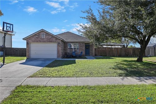 213 Chisholm Trail, Seguin, TX, 78155 | Card Image