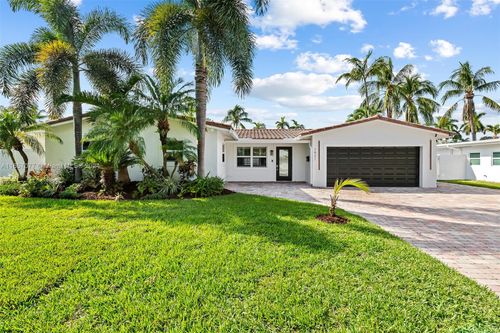 1931 Ne 32nd Ave, Fort Lauderdale, FL, 33305-1851 | Card Image
