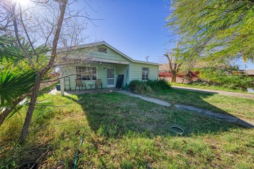 429 W Church Ave, Ridgecrest, CA, 93555-4606 | Card Image