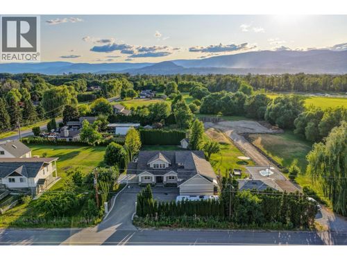 3558 Spiers Rd, Kelowna, BC, V1W4A8 | Card Image