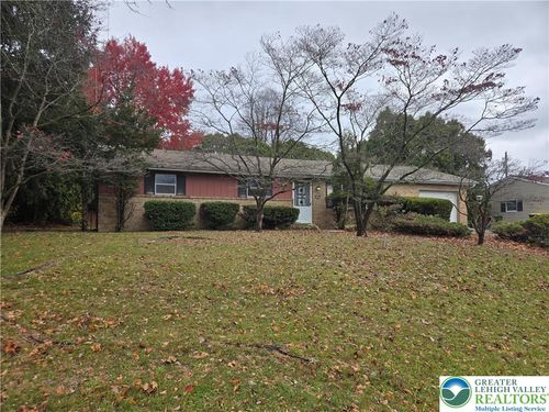 3735 Highland Rd, Schnecksville, PA, 18078-2157 | Card Image