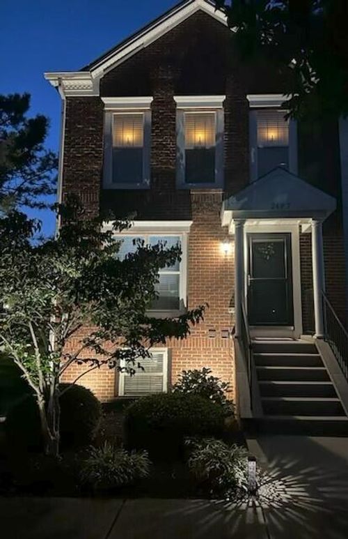 2497 Aristocracy Cir, Lexington, KY, 40509-8570 | Card Image