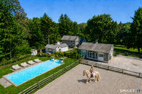 160 Cedar Rd, Southport, CT, 06890-1064 | Card Image