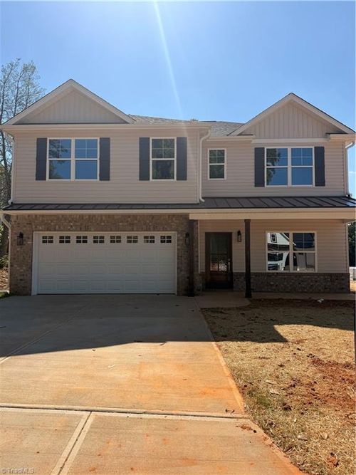 2103 Medhurst Dr, Greensboro, NC, 27410-2223 | Card Image