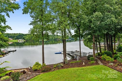 303 Potters Lndg, Denton, NC, 27239-6958 | Card Image