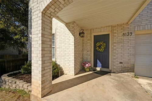 8139 Evadean Cir, Austin, TX, 78745-8098 | Card Image