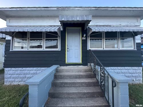 406 E Jefferson St, Marion, IL, 62959-3051 | Card Image