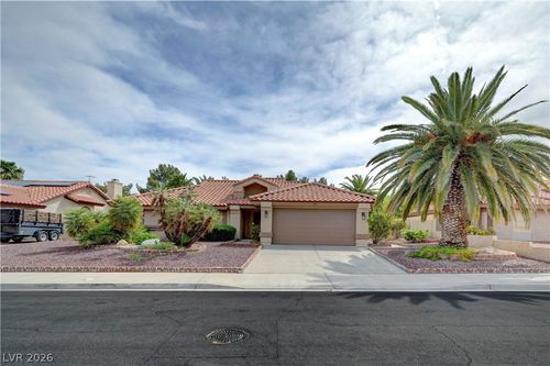 66 Chesney Dr, Henderson, NV, 89074-2705 | Card Image