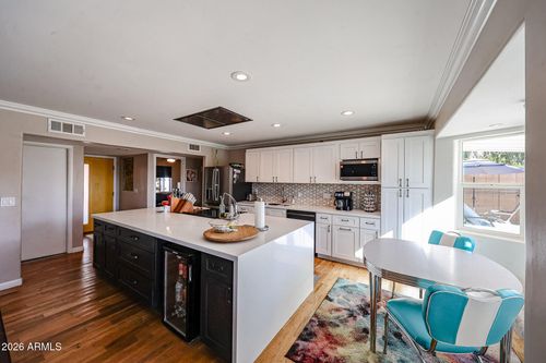 6037 W Marconi Ave, Glendale, AZ, 85306-2304 | Card Image