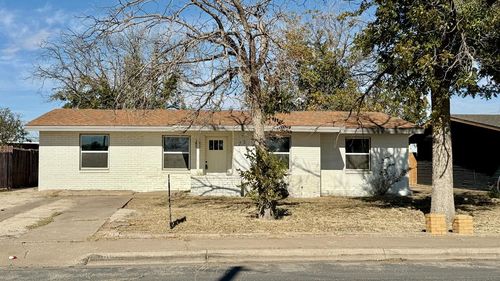 1607 E Golf Course Rd, Midland, TX, 79701-2530 | Card Image