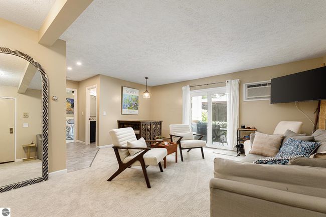 APT-61 - 525 Georgetown Dr, House other with 1 bedrooms, 1 bathrooms and null parking in Traverse City MI | Image 4