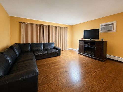 d13-3425 83rd St, Woodridge, IL, 60517-3639 | Card Image