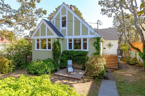 1959 Hampshire Rd, Victoria, BC, V8R5T9 | Card Image