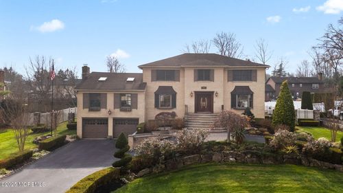 41 Thomas Dr, Manalapan, NJ, 07726-3442 | Card Image