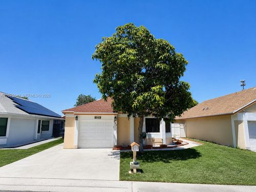 840 W Palm Run Dr, North Lauderdale, FL, 33068-2747 | Card Image