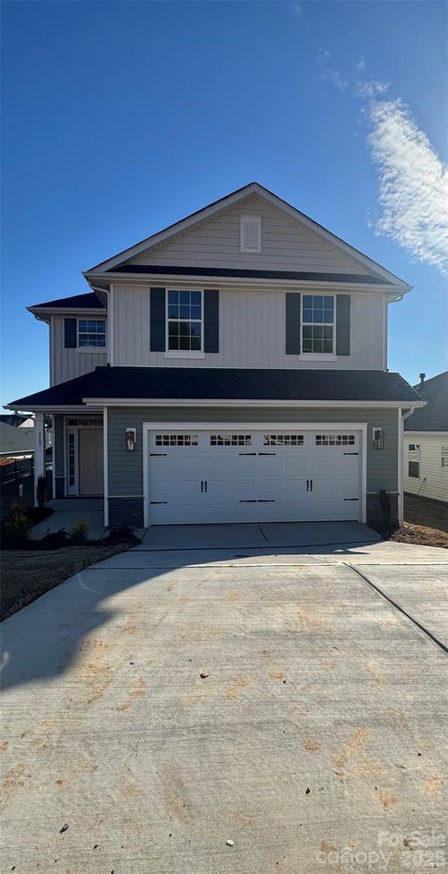 95-717 Inwood Hill Dr, Gastonia, NC, 28056-6905 | Card Image