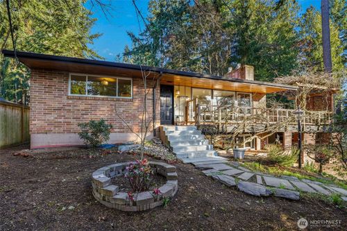 20324 8th Ave Nw, Shoreline, WA, 98177-2108 | Card Image