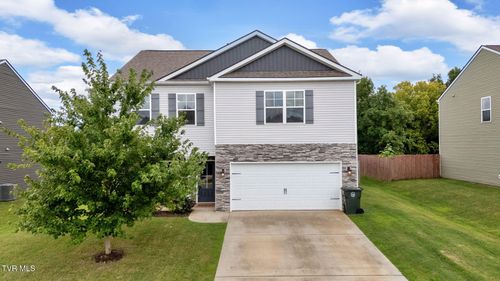 6758 Wildlife Cir, Piney Flats, TN, 37686-2917 | Card Image